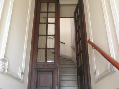 Depto Tipo Casa en Alquiler de 5 dormitorios