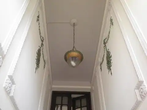 Depto Tipo Casa en Alquiler de 6 ambientes