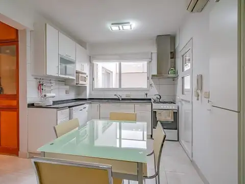 Departamento 4 ambientes con 2 baños