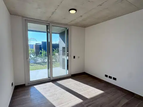 Venta departm 2 ambientes Milenia Nordelta cochera