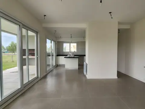 CASA EN VENTA HARAS DEL SUR