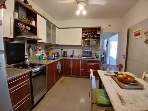 CASA 3 DORMITORIOS - BARRIO PARQUE EL TALAR -