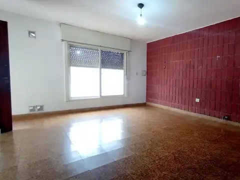 Depto Tipo Casa en Venta 49 años