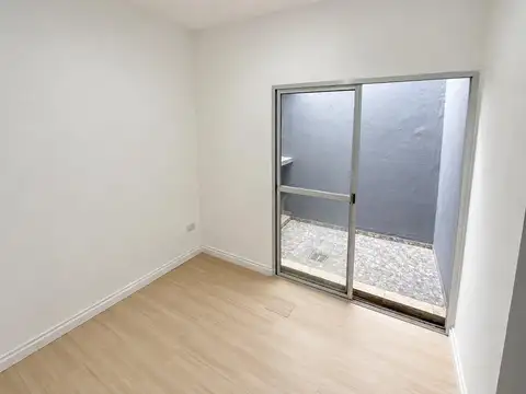 Depto Tipo Casa en Alquiler de 1 dormitorio