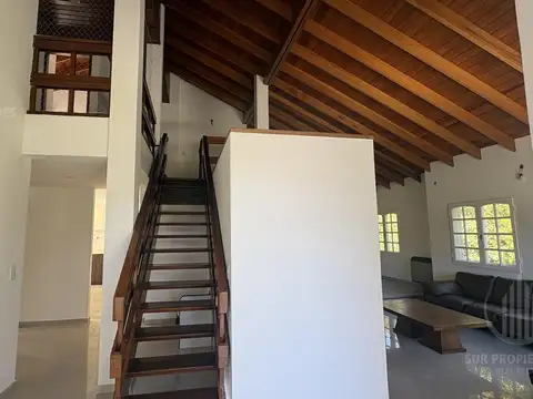Casa en Alquiler en La Martona, USD 2.500