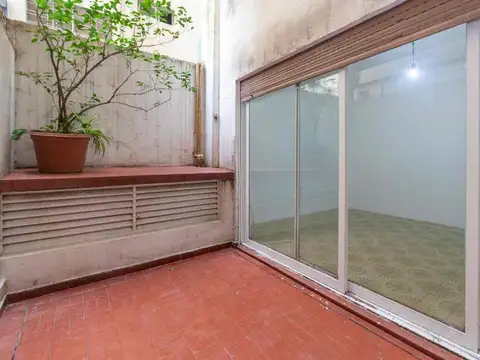 VENTA DEPARTAMENTO 2 AMBIENTES PATIO LAVADERO