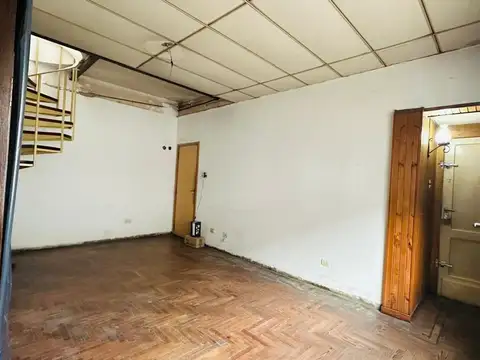 Depto Tipo Casa en Venta en Adrogue, USD 70.000