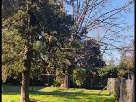 VENDEMOS LOTE EN PARQUE LELOIR 