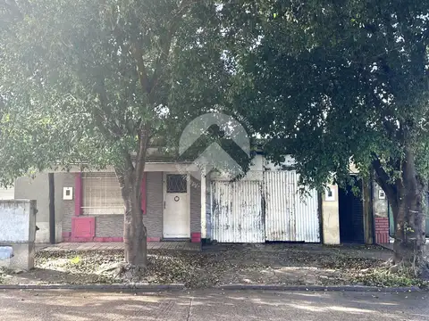 CASA EN BARRIO MA. SELVA