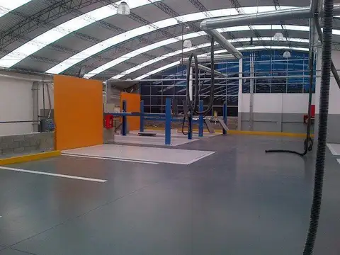 Galpon en Venta 41  mts Fondo