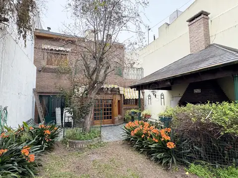 Casa 5 ambientes con 3 baños