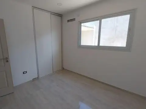 Venta de casa en pozo en Barrio Privado Solar de Olivos, Maipú