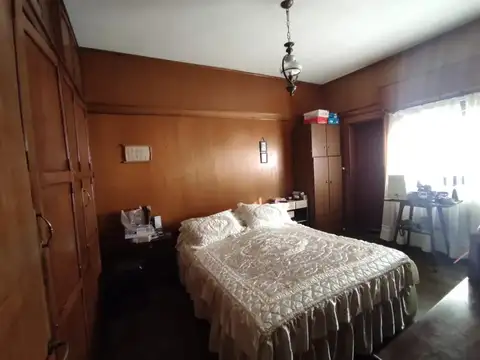 Hermosa casa de 3 dormitorios + 2 consultorios al frente