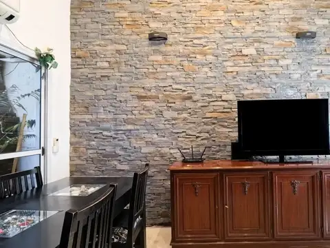 Depto Tipo Casa en Venta de 3 dormitorios
