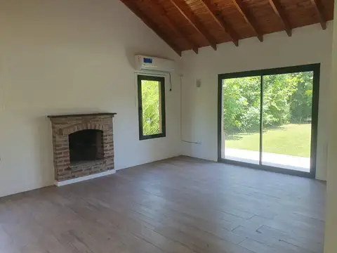 Casa 5 ambientes con 3 baños