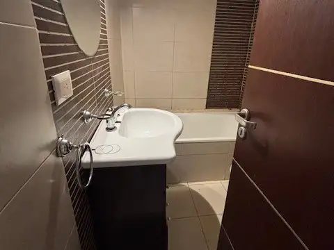 MONOAMBIENTE EN EDIFICIO DE CATEGORIA "RIPAMONTE" EN VILLA BALLESTER 