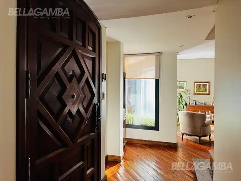 Casa 7 ambientes con 6 baños