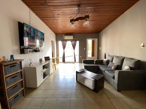 VENTA PH 4 AMBIENTES CASEROS BALCON