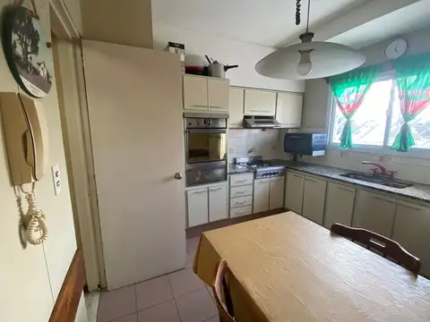 Depto Tipo Casa en Venta con 2 cocheras