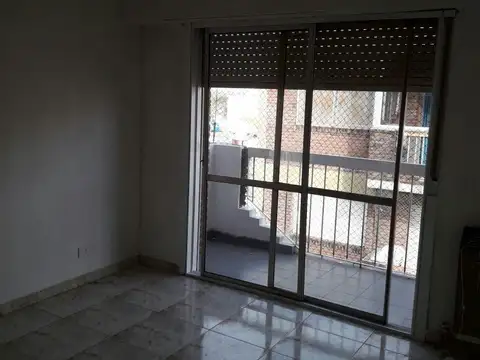 AV PTE PERON 2000, Piso 4