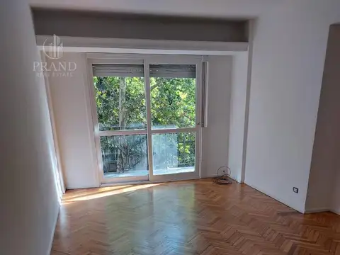 Departamento de 4 amb c/depend . Luminoso