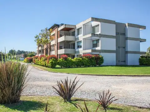 Departamento en Venta en Altos De Benavidez, USD 130.000