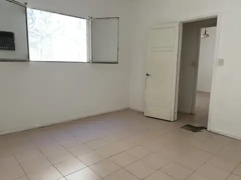 Depto Tipo Casa en Venta en Villa General Mitre, USD 67.000