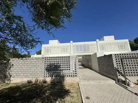 Cuesta Colorada - Las Anémonas  al 1800