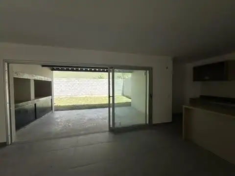 Casa en Venta al Este