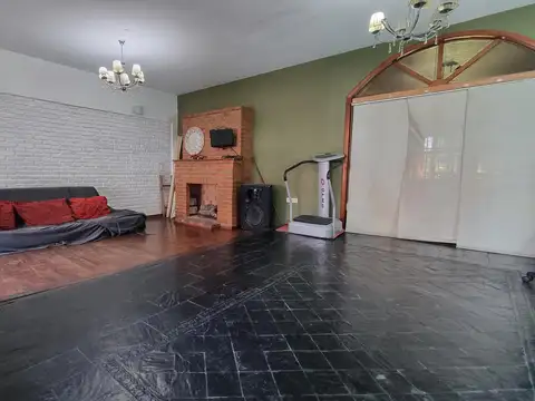 Casa en Venta en Quilmes Oeste, USD 165.000