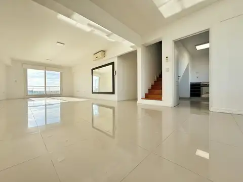 Departamento en Alquiler de 4 ambientes