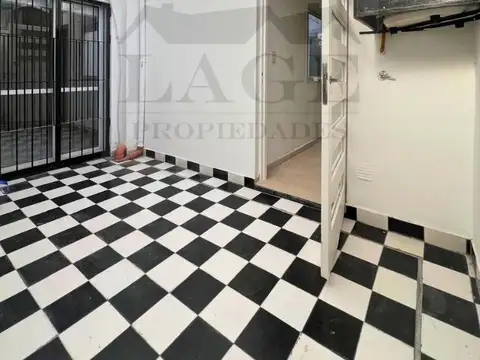 Depto Tipo Casa en Venta 18 años