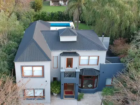 CASA EN VENTA EN BARRIO CERRADO PRADERAS DE SAN IGNACIO