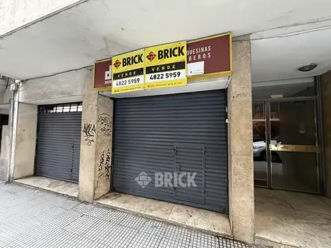 LOCAL A LA CALLE APTO TODO DESTINO EN PASO Y AV. CORDOBA - SOTANO 2 BAÑOS COMPARTIMENTADOS