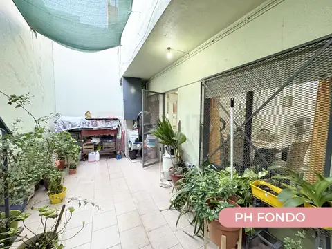 Depto Tipo Casa 6 ambientes con 2 baños