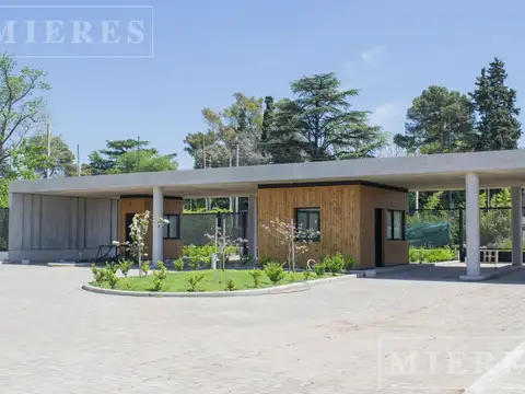 Lote de 394m² en venta en El Olivar