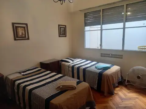 Juan Domingo Perón 1300, Piso PB