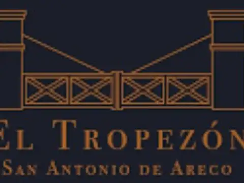 Lote 17 con añosa arboleda