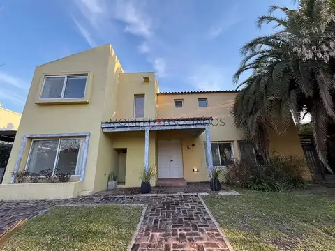 CASA EN VENTA Y ALQUILER | 4 AMBIENTES | SAN ISIDRO LABRADOR | VILLA NUEVA
