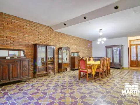 Casa 5 ambientes con 2 baños