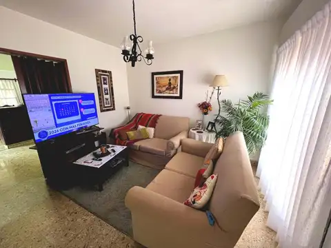 Mendoza  al 2200