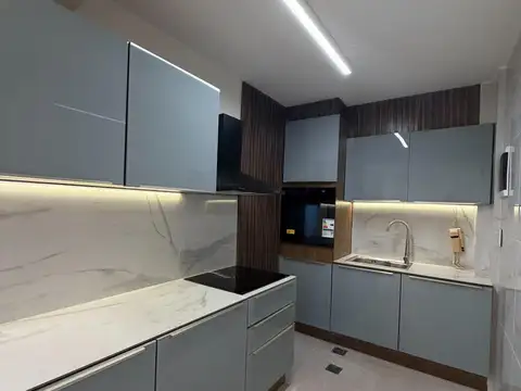 Cerviño 3800, Piso 1