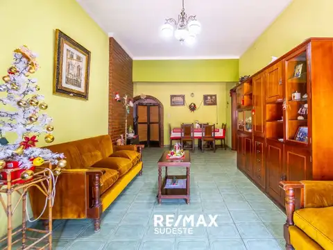 VENTA CASA 3 DORMITORIOS+COCHERA en B. P. PICO
