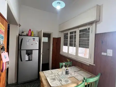 Casa 3 ambientes con 2 baños