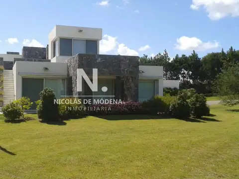 Casa en Alquiler Temporal de 5 dormitorios