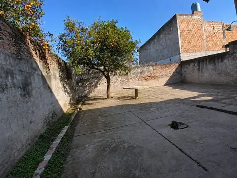 VENTA CASA A REFACCIONAR ZONA PARQUE 9 DE JULIO