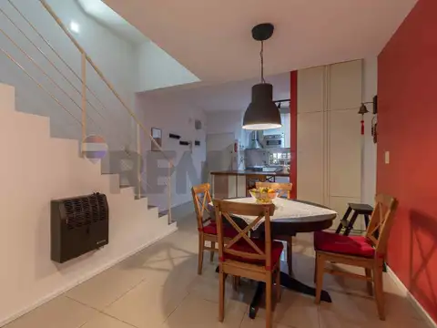 Depto Tipo Casa en Venta con 2 cocheras