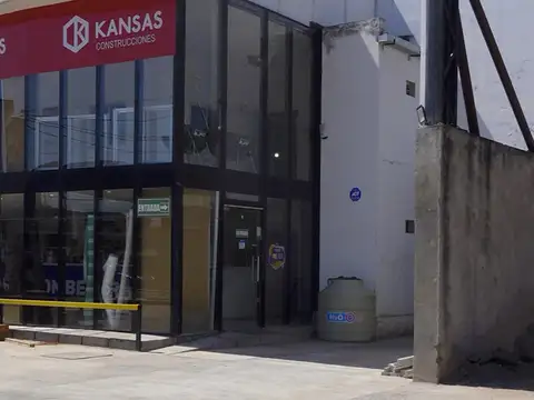 AV. BELGRANO (2288) esquina Av. Ejercito del Norte