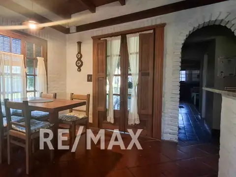 Casa en Venta con 1 cochera