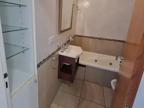 Depto Tipo Casa en Alquiler en Martin, $ 550.000